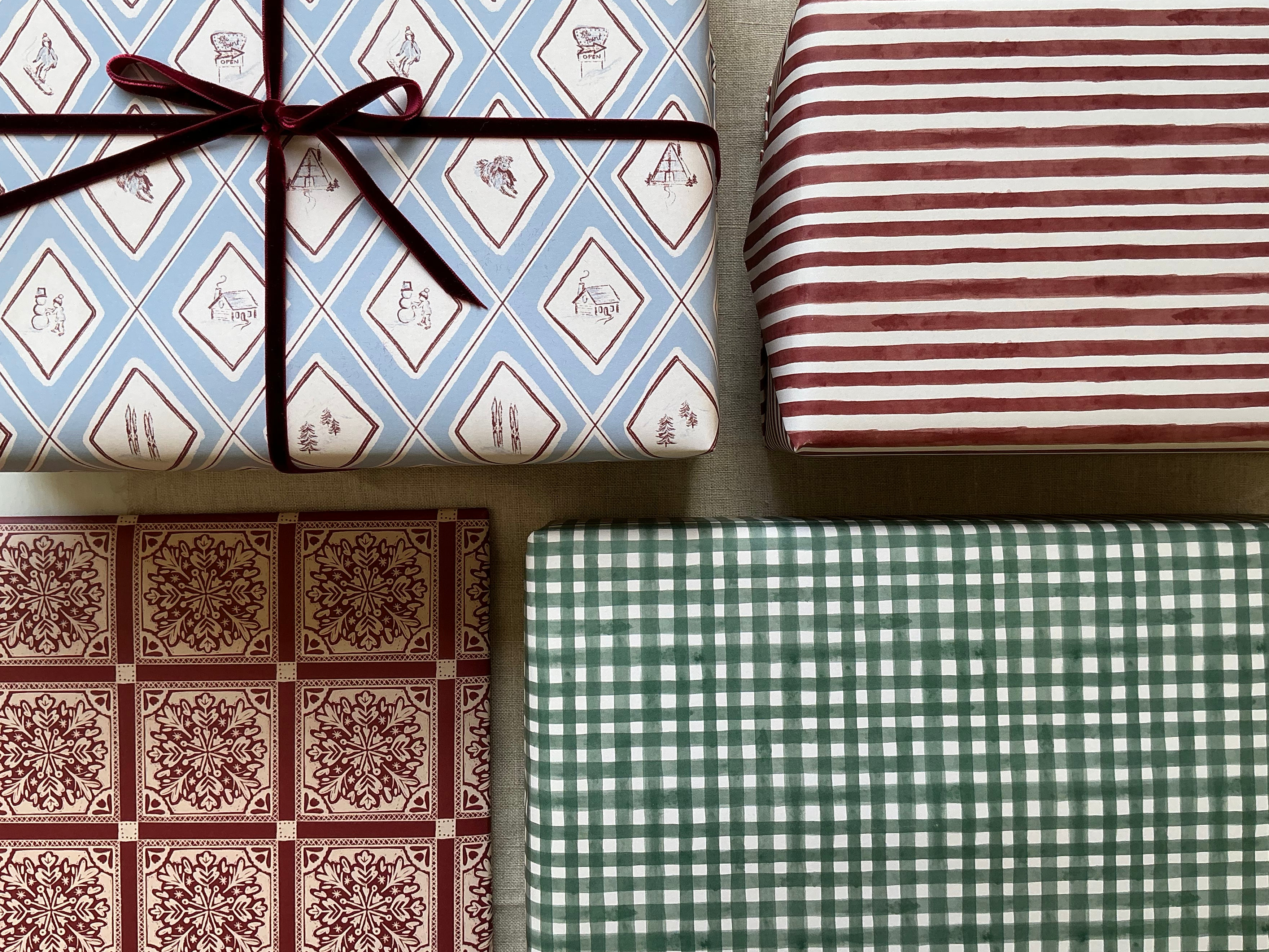 Apres Argyle Gift Wrap